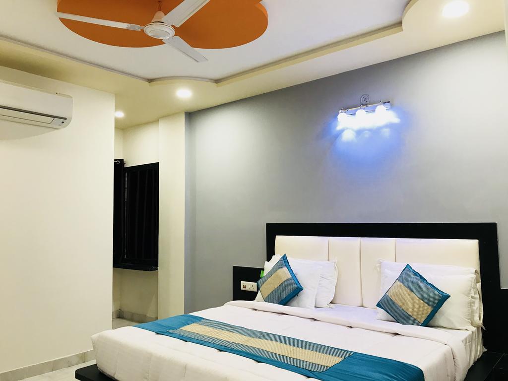 โอโย 6072 อาราธยา เรซิเดนซี Hotel อัครา ภายนอก รูปภาพ