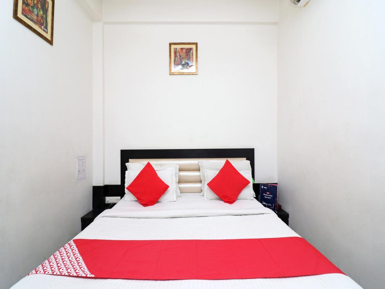 โอโย 6072 อาราธยา เรซิเดนซี Hotel อัครา ภายนอก รูปภาพ