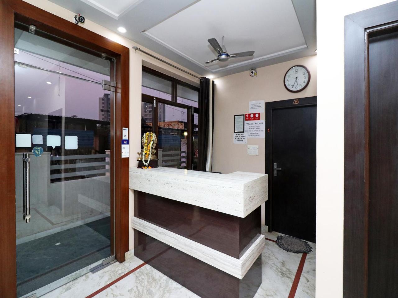 โอโย 6072 อาราธยา เรซิเดนซี Hotel อัครา ภายนอก รูปภาพ