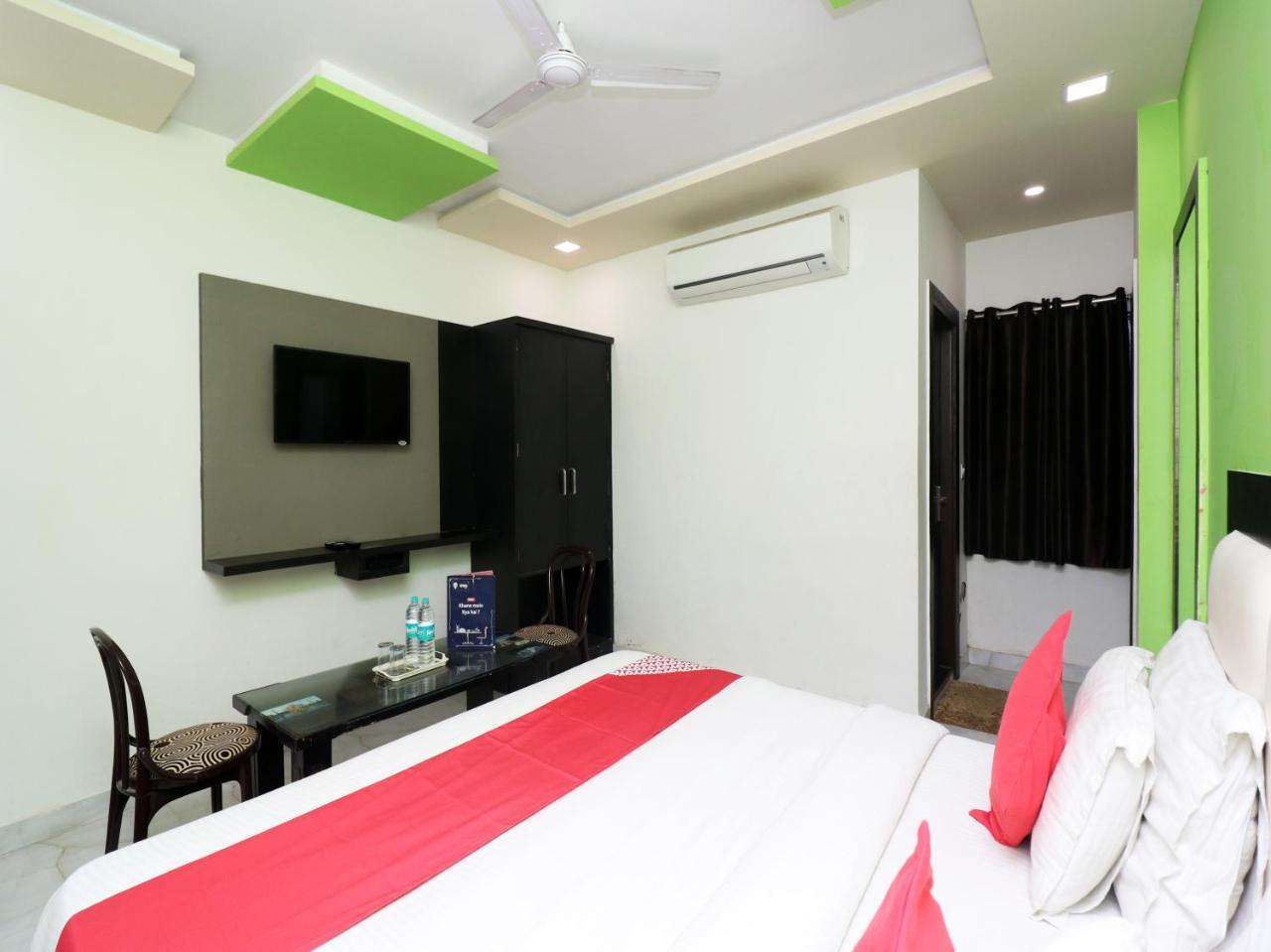 โอโย 6072 อาราธยา เรซิเดนซี Hotel อัครา ภายนอก รูปภาพ