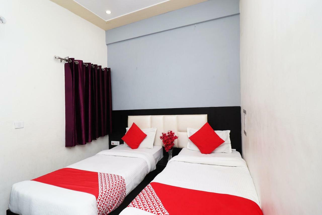 โอโย 6072 อาราธยา เรซิเดนซี Hotel อัครา ภายนอก รูปภาพ